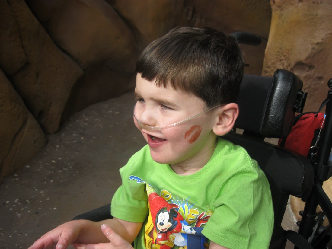 ...apparently, the feeling was mutual because Ariel gave Rudy a big ol' kiss!