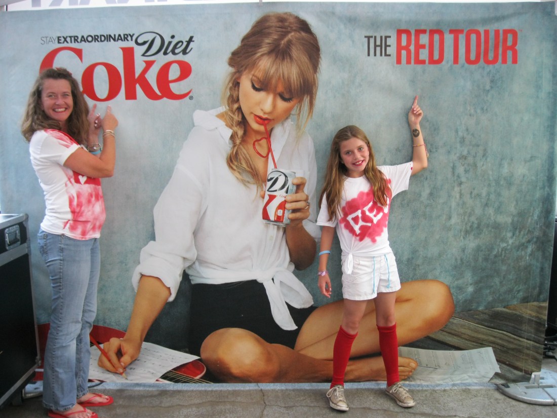 Olivia's "summer o' concerts" included an early bday present to see Taylor Swift!  It was AWESOME...of course, I had the most fun watching Olivia watch Tay Tay!  ;)