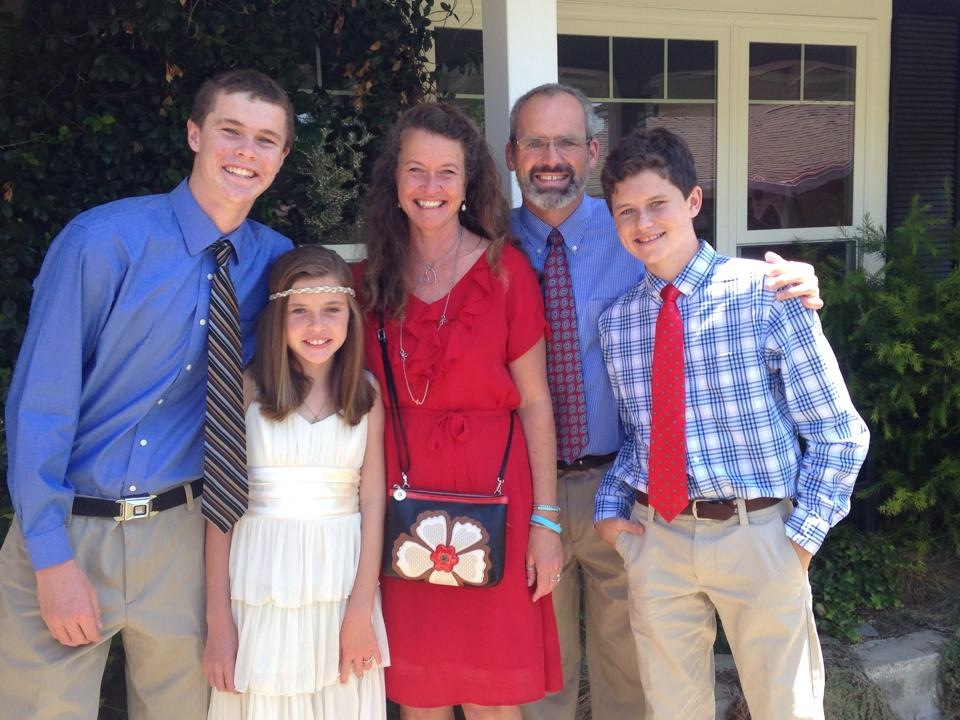 We cleaned up pretty good for the first of two weddings we attended last week…Thank you Lynches for putting us up and for the fun visit!!!  I can't believe we didn't get a picture with you guys!!