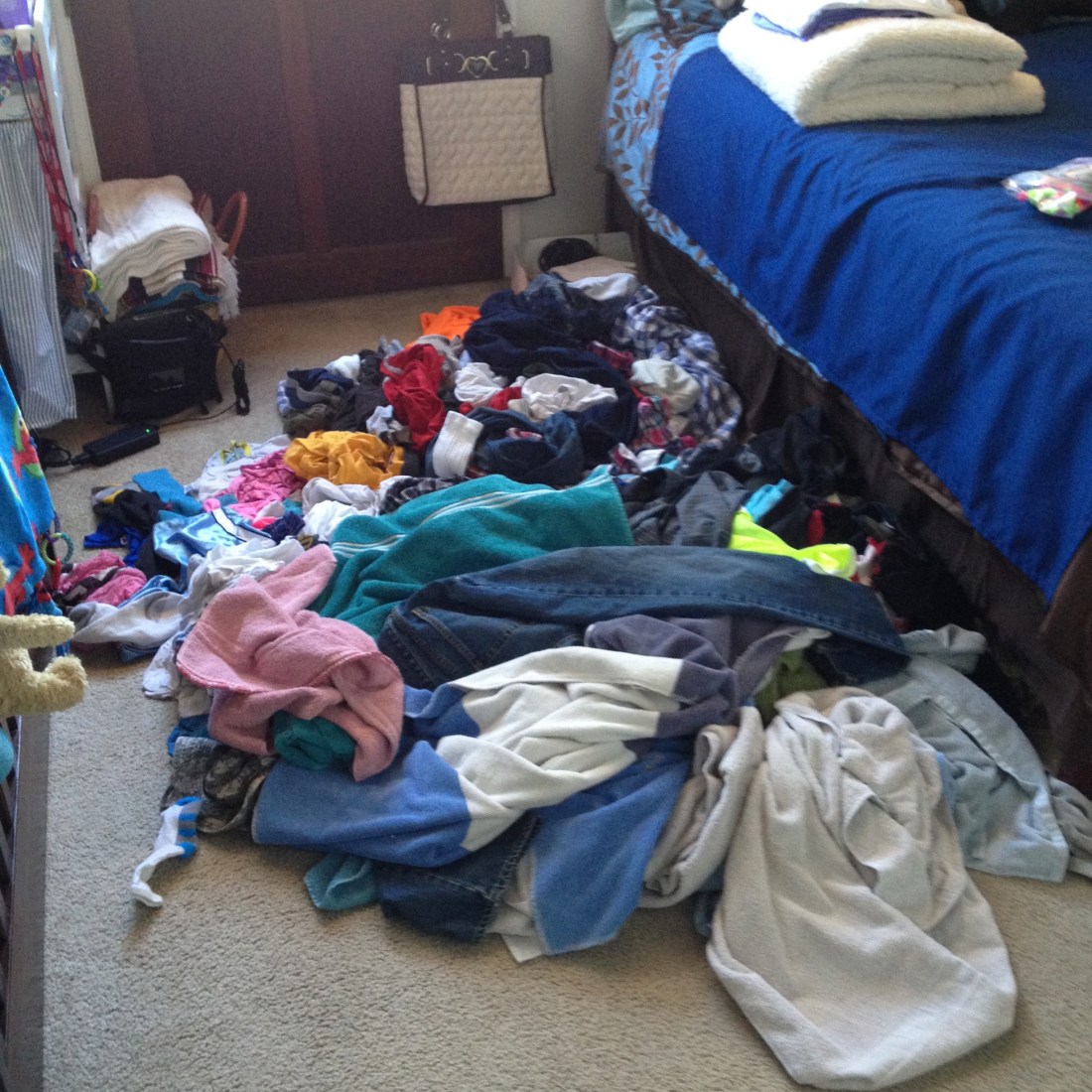 Oh my gosh!  Just ONE of the piles in my house that needs to be addressed today!!  :)  Ha Ha Ha