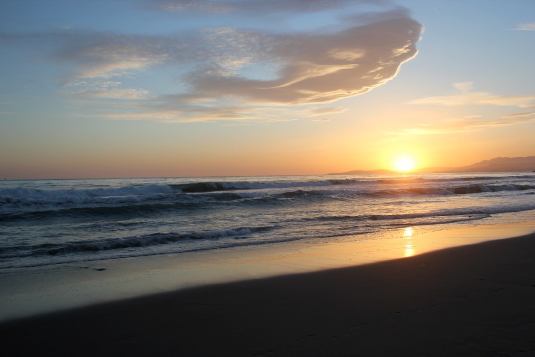 My friend  took this amazing picture off the coast in Carpinteria last week…see the pretty silhouette of an angel in the cloud?  Thanks for sharing Kathy!!!!