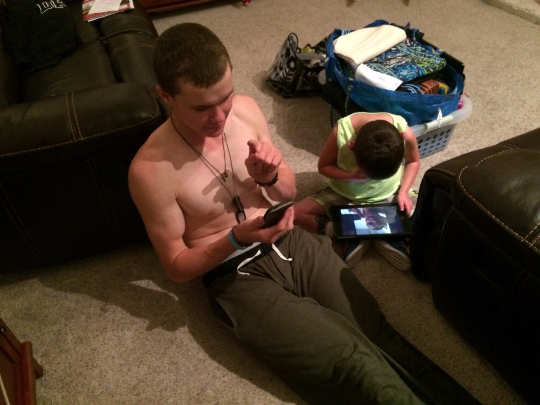 Wilson teaching Rudy how to Face Time.